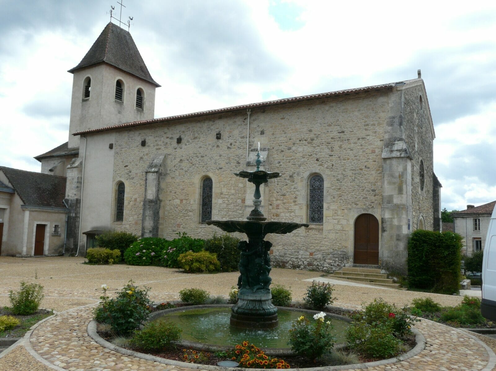 Saint-Pardoux-la-Rivière